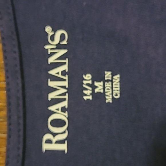 Roaman's Shark Bite Floral Top - Picture 8 of 9